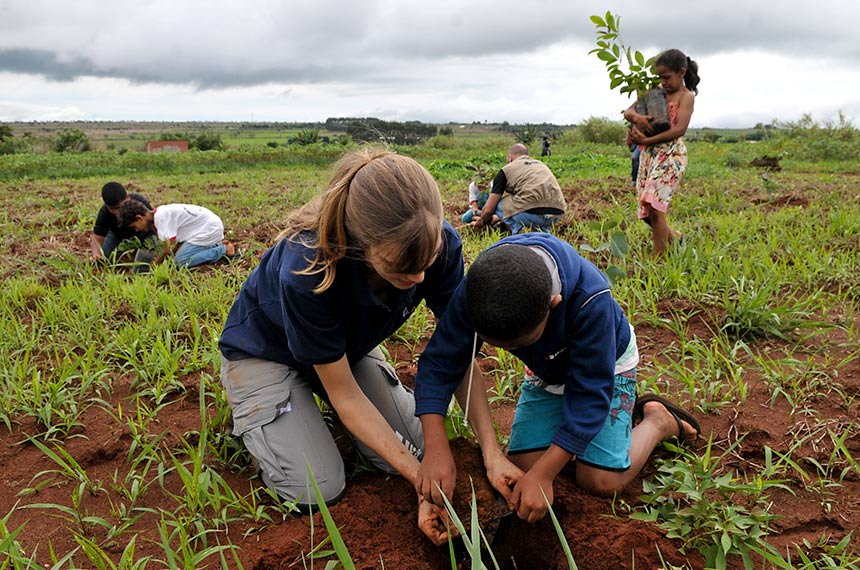 Campanha de educação ambiental